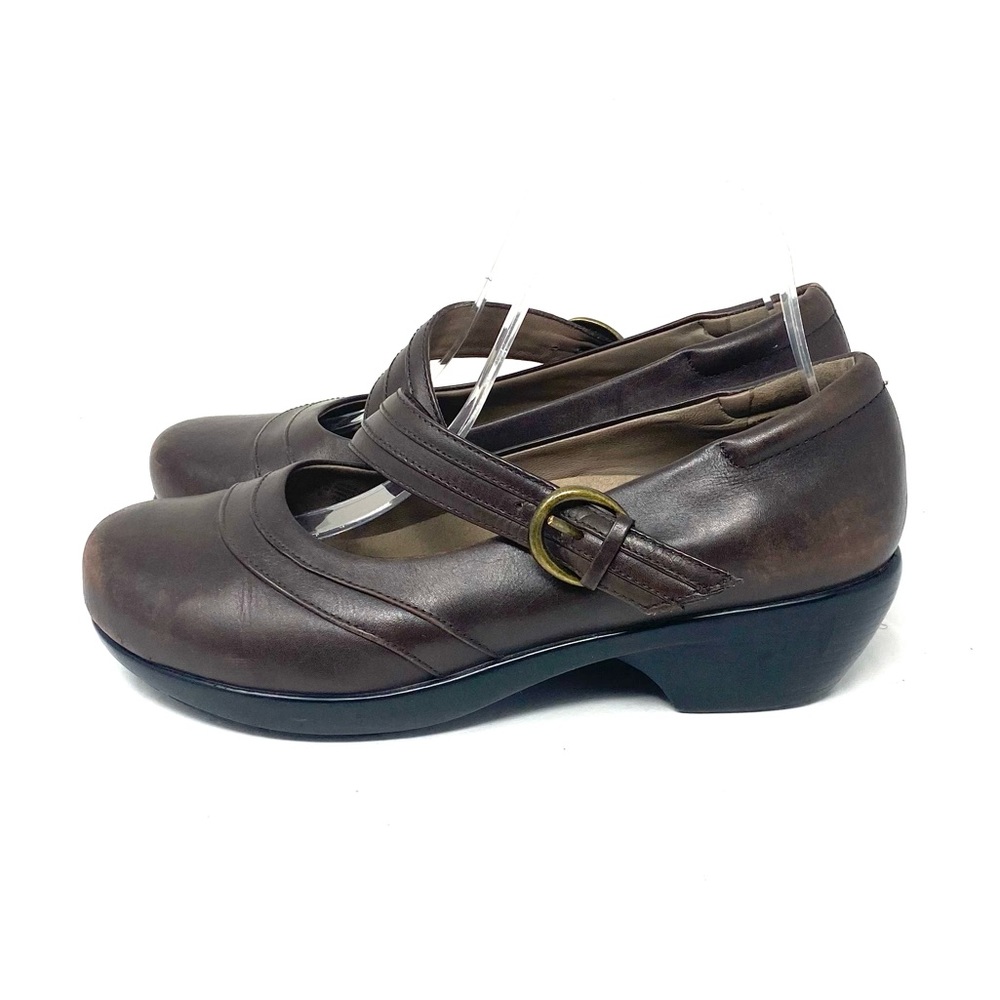 UC 24/7 Mary Janes